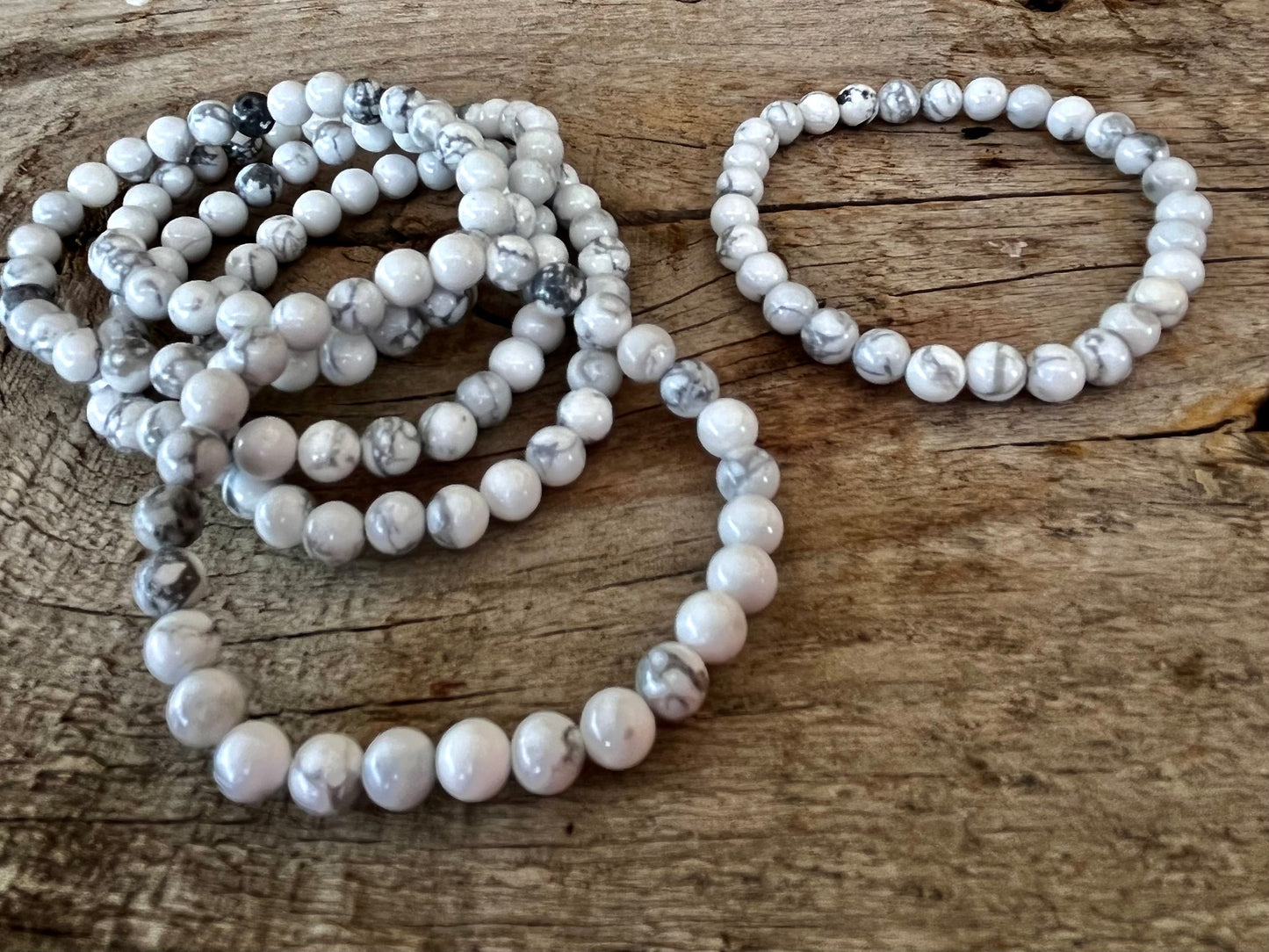 6mm Howlite Bracelet