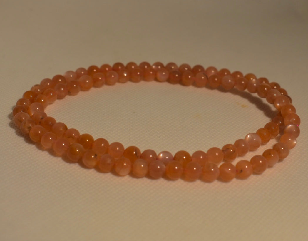 Gorgeous Sunstone Beads Necklace