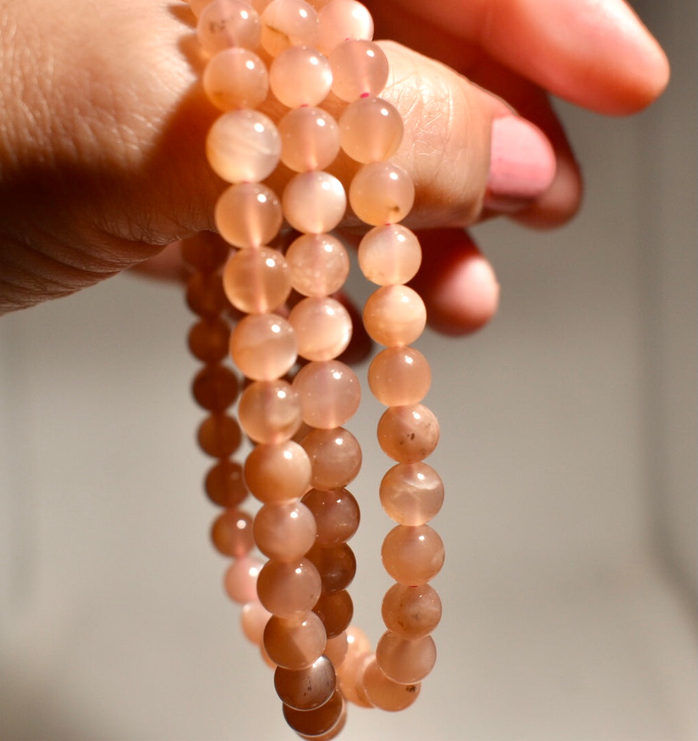 Gorgeous Sunstone Beads Necklace