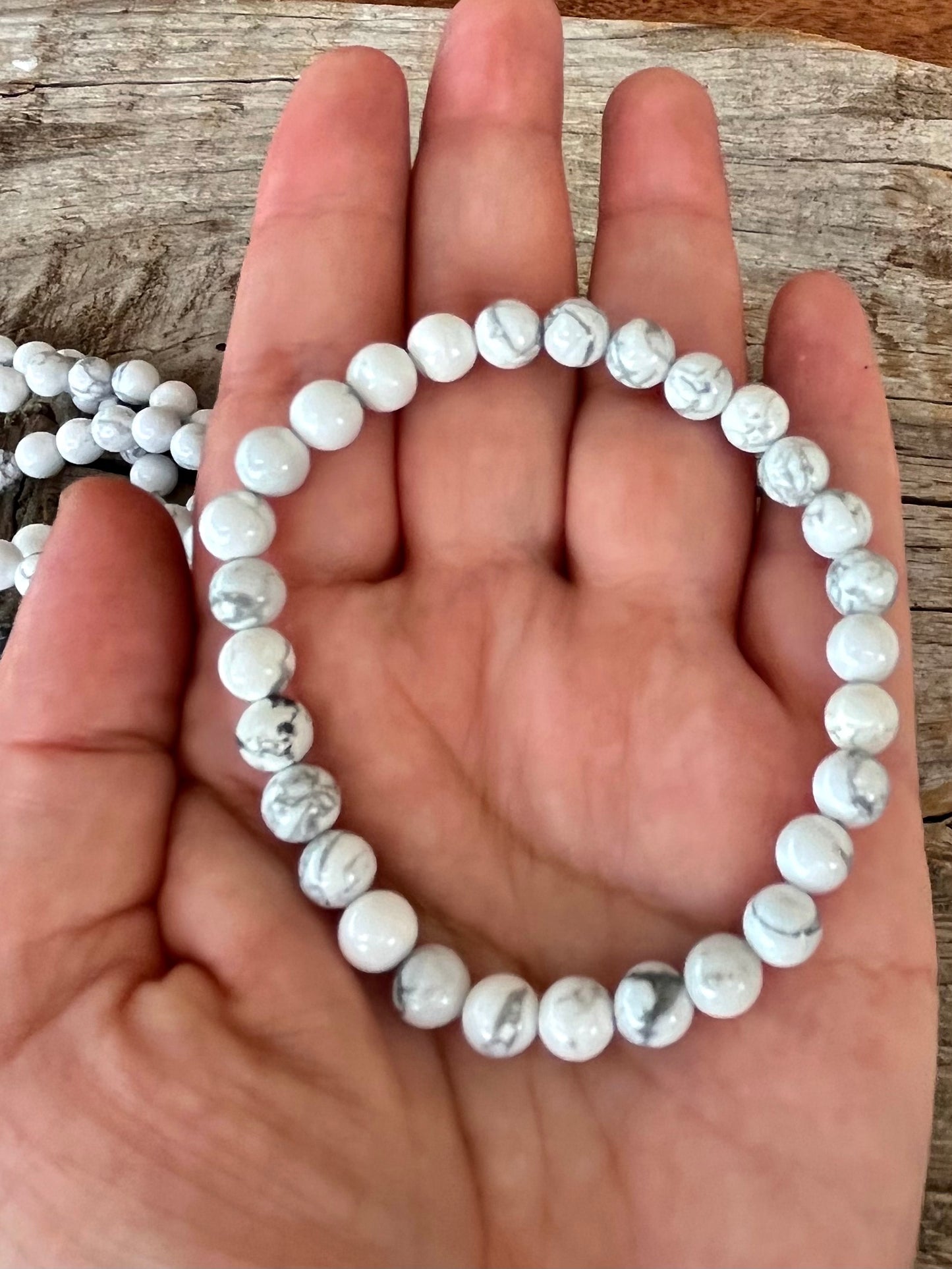 6mm Howlite Bracelet