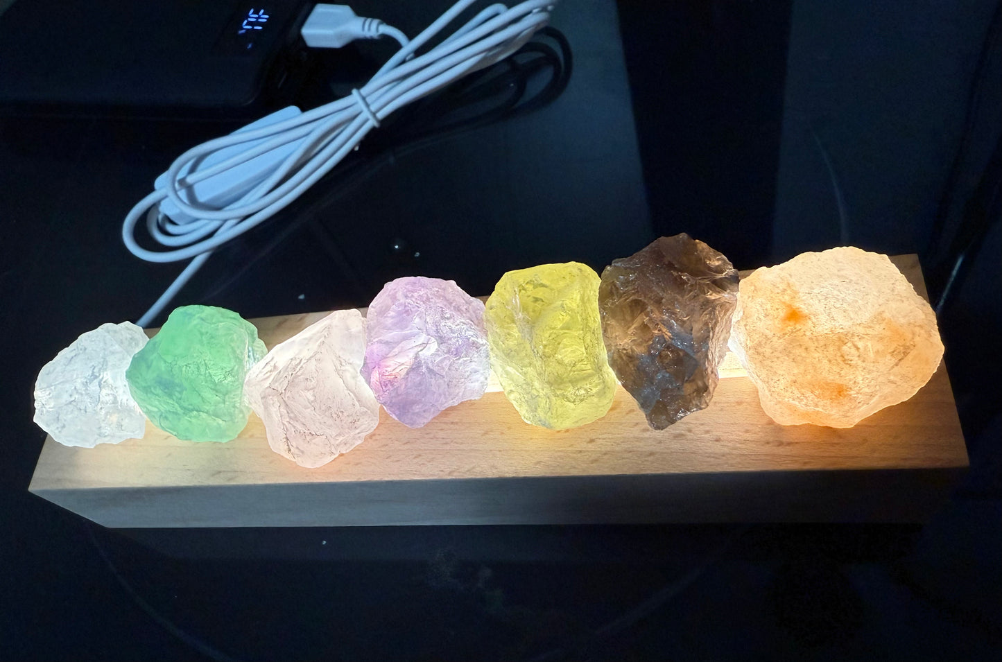 Lovely Crystal Night Light – USB Powered Tri-Colour Lamp with Natural Healing Crystals